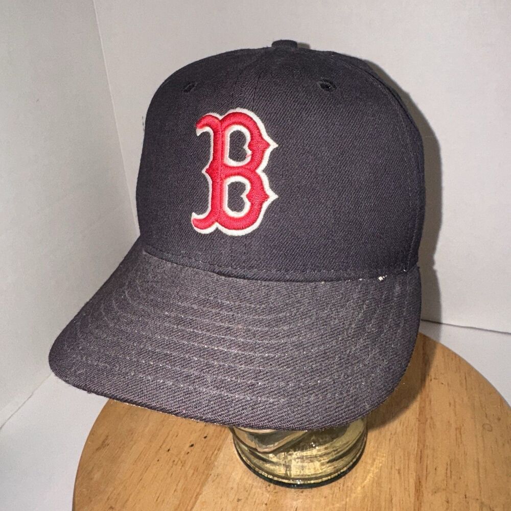 Vintage Boston Red Sox New Era 59FIFTY Made USA Fitted Hat 7 1/4 MLB